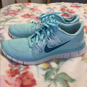 Tiffany blue nike free running shoes